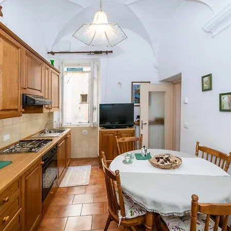 La Casa Di Emma Finalborgo * Finale Ligure